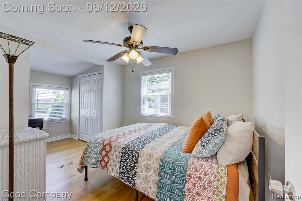 45 W Morehouse Avenue, Hazel Park, MI 48030 — Photo 18