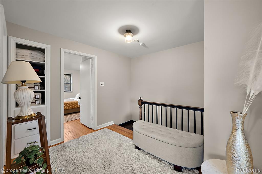 852 Harcourt Road, Grosse Pointe Park, MI 48230 — Photo 25