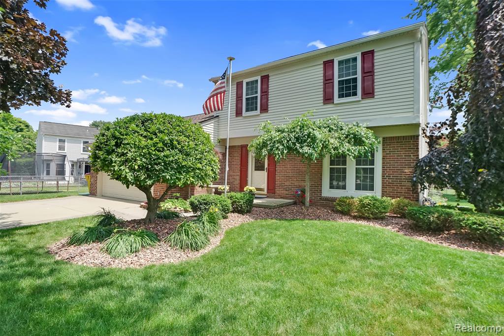 54286 Bradshaw Drive, New Baltimore, MI 48047 — Photo 2