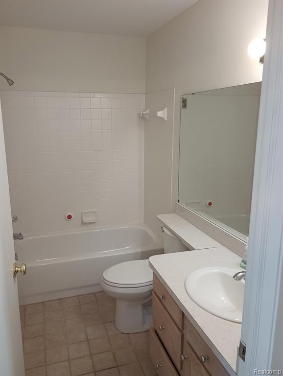 6379 Sheppard Drive, 90, Westland, MI — Photo 12