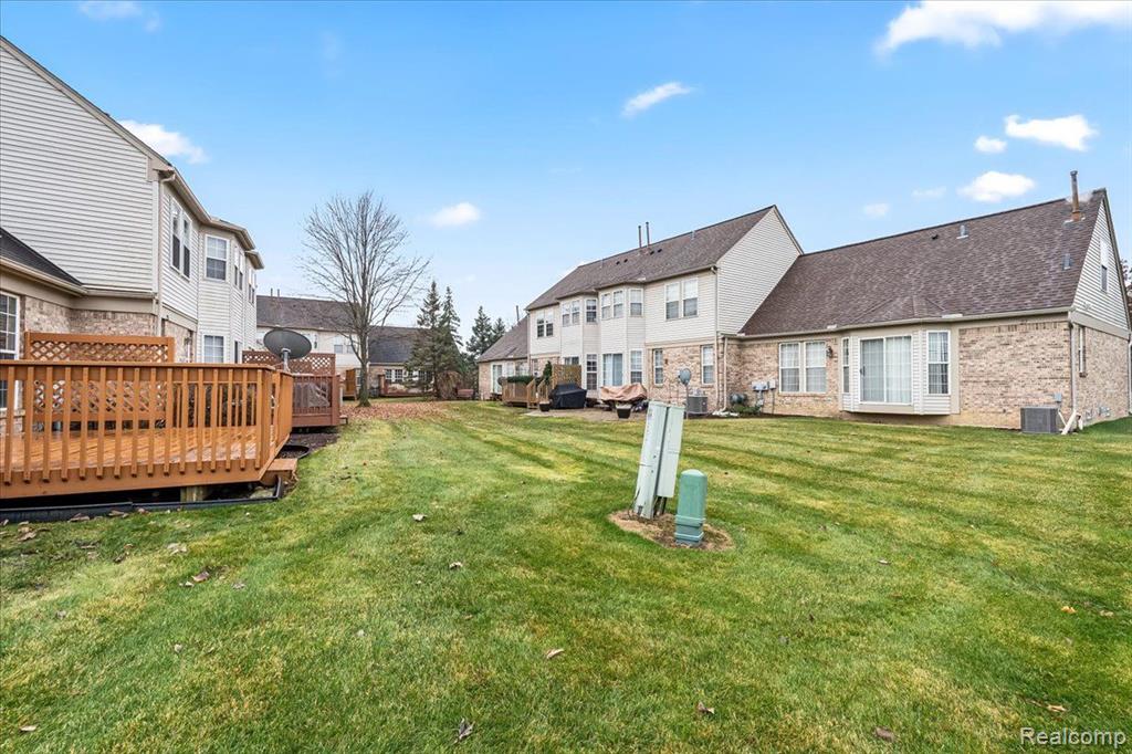 3864 HUNTERS WAY, Canton, MI 48188 — Photo 29