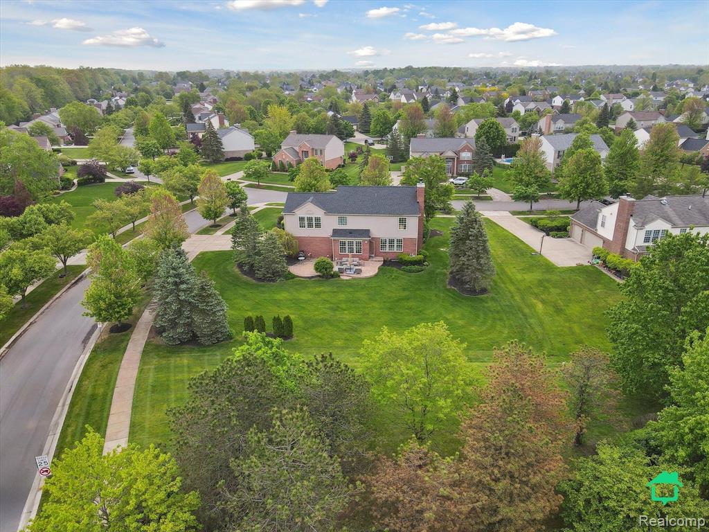49110 MANHATTAN Circle, Canton, MI 48188 — Photo 38