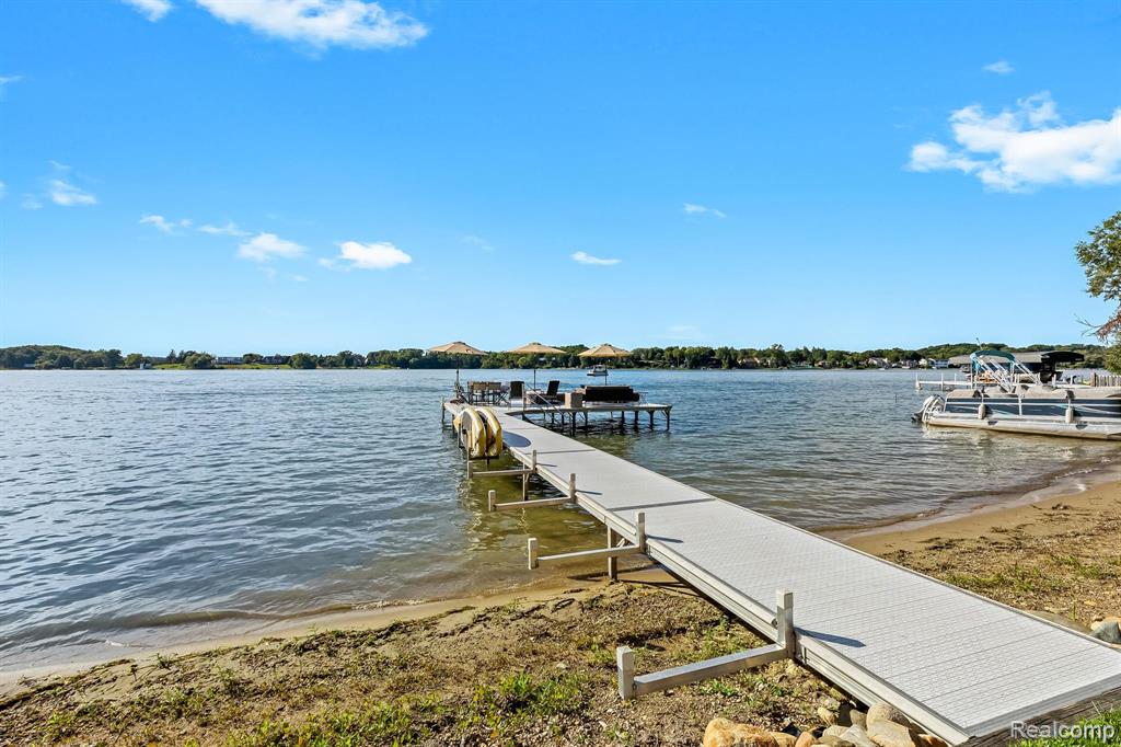 5494 Putnam Drive, West Bloomfield, MI 48323 — Photo 25