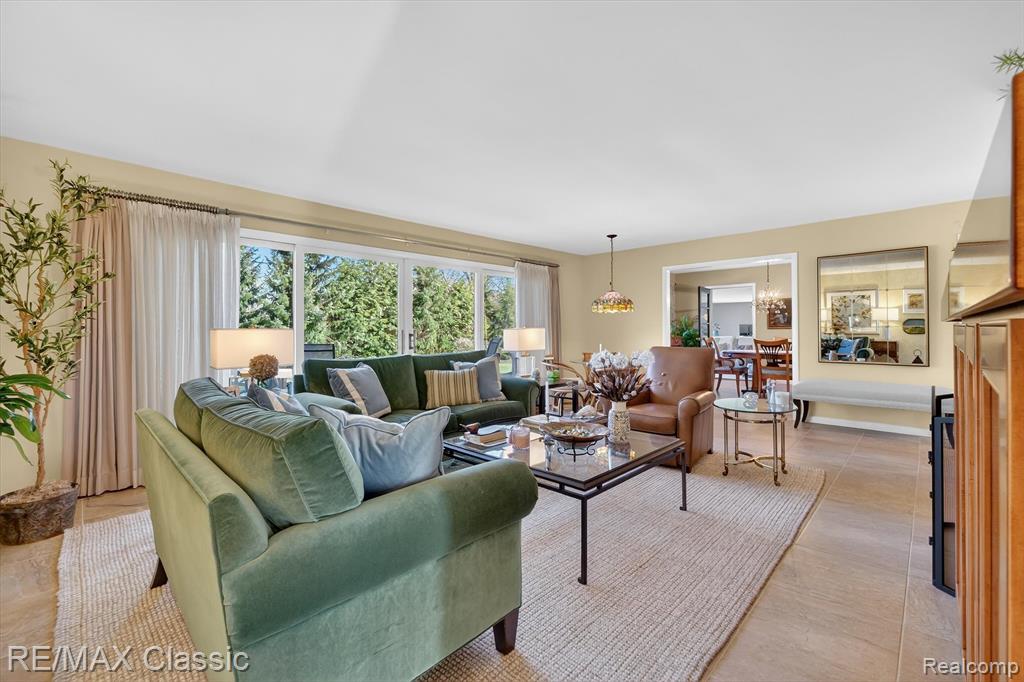 4731 Pickering Road, Bloomfield Hills, MI 48301 — Photo 9