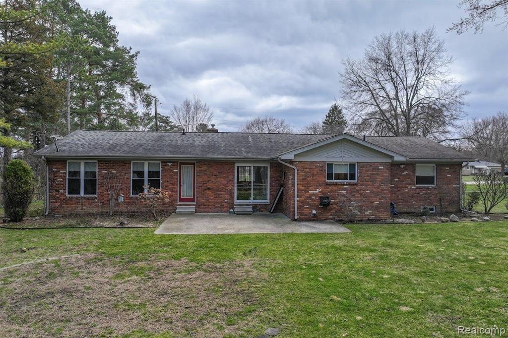 404 RIVER BEND Drive, Flushing, MI 48433 — Photo 13