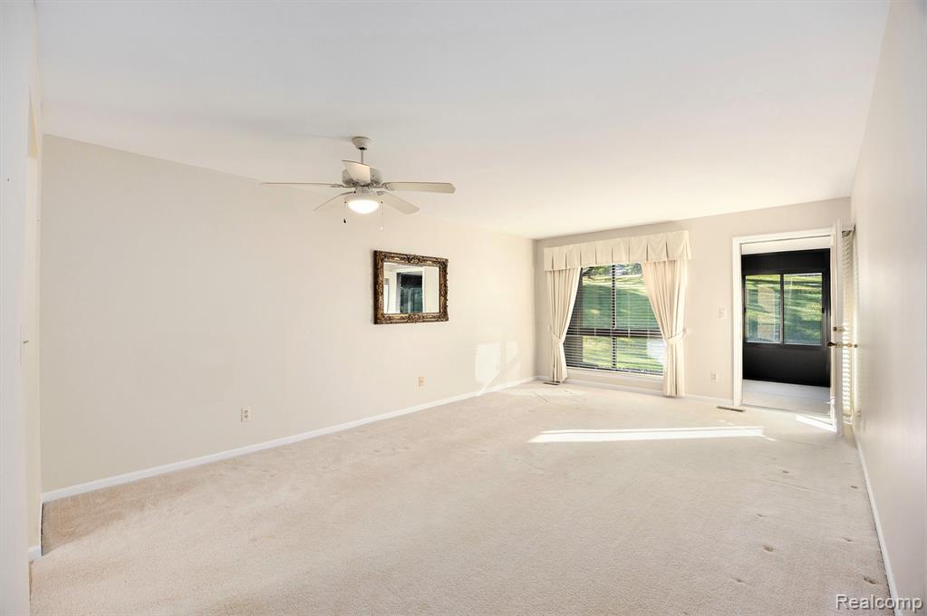 985 Wexford Way, Rochester Hills, MI 48307 — Photo 6