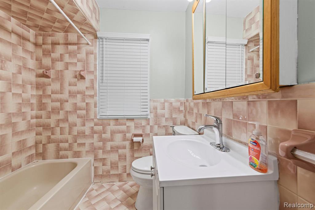 4165 Crooks Road, Troy, MI 48098 — Photo 11