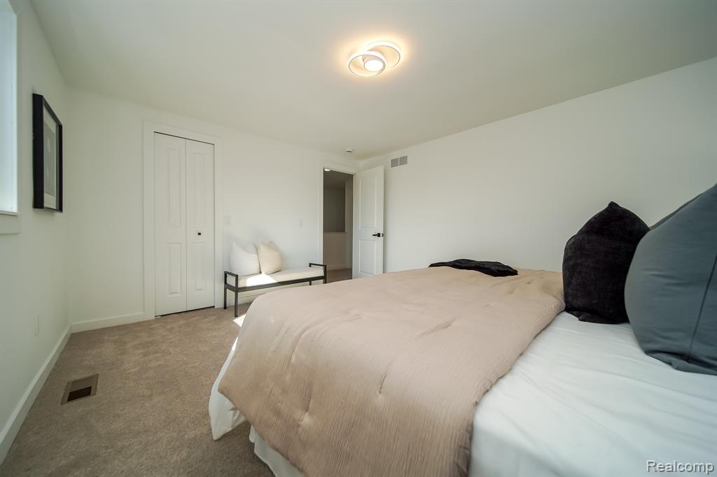 45293 Heatherwoode Lane, Macomb, MI 48044 — Photo 52