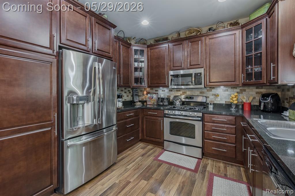 2740 Diane Marie Court, Waterford, MI 48329 — Photo 16