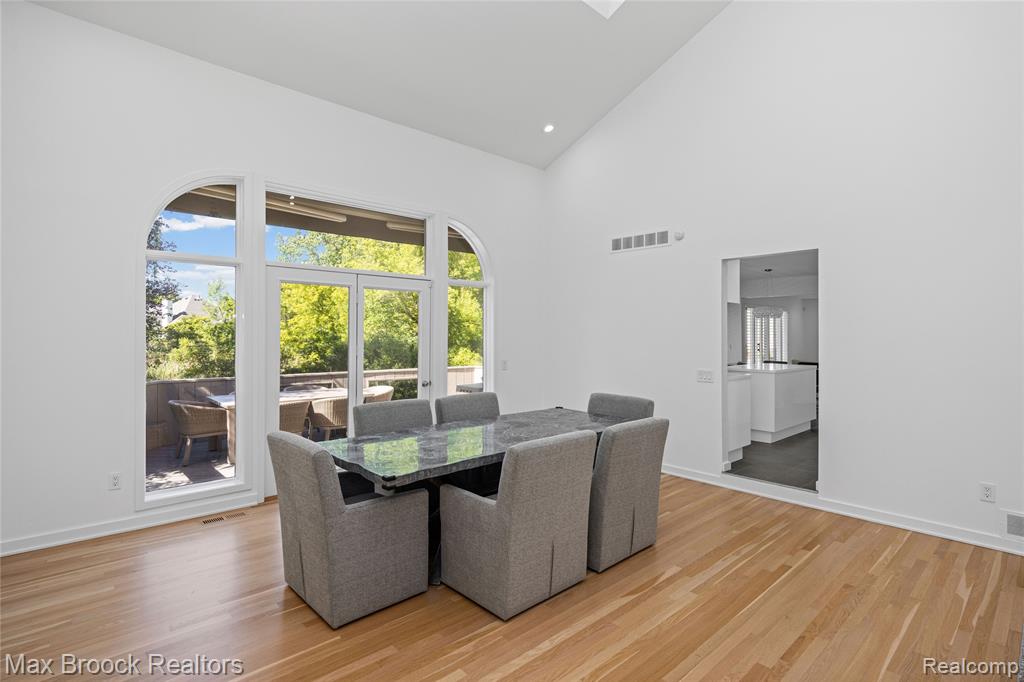 7102 Alta Vista Drive, West Bloomfield, MI — Photo 14