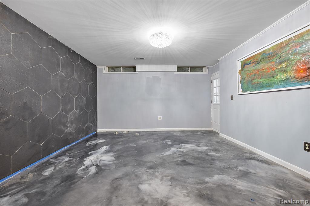 7759 La Salle Boulevard, Detroit, MI 48206 — Photo 42
