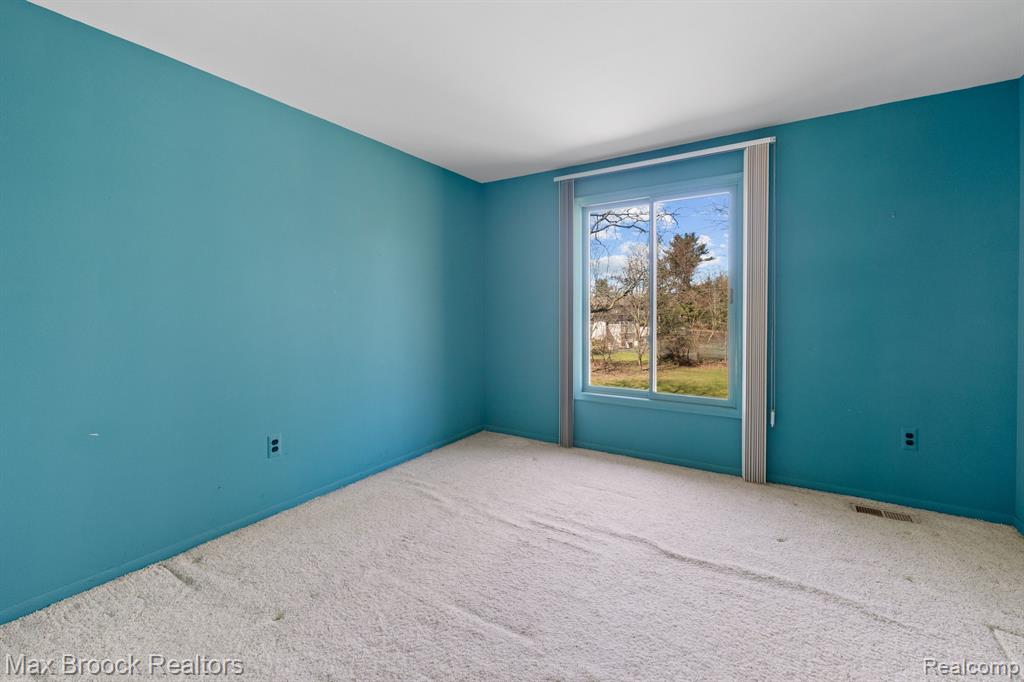 4838 KEW Court, Bloomfield Hills, MI 48301 — Photo 34