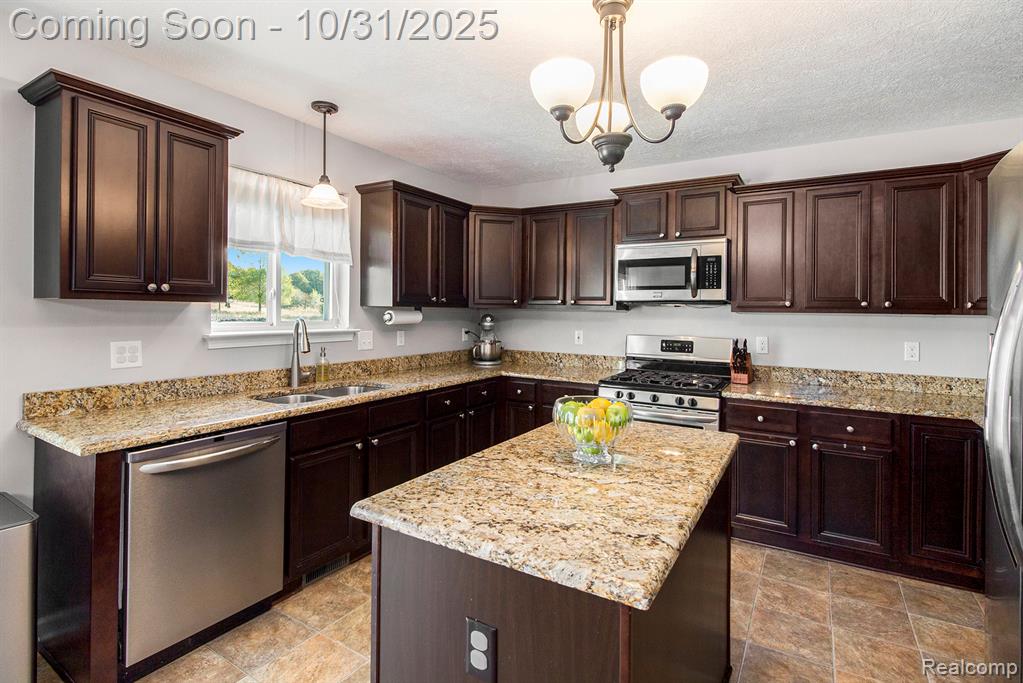 9123 Oneida Way, Pinckney, MI 48169 — Photo 10