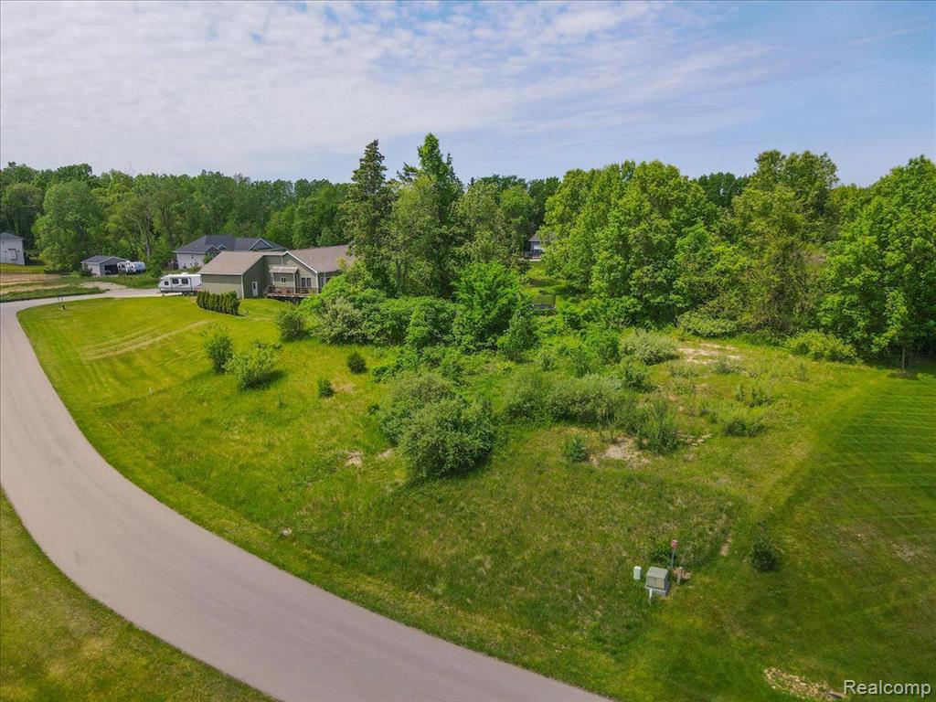 715 ORCHARD RIDGE Court, Ortonville, MI 48462 — Photo 33