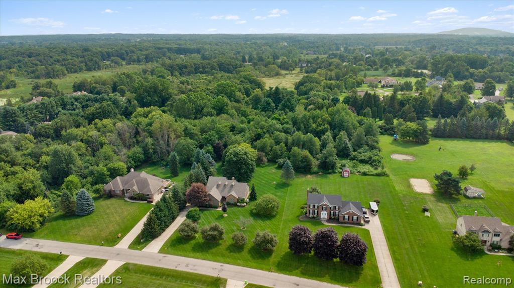 8936 Salem Farms Drive, South Lyon, MI 48178 — Photo 18