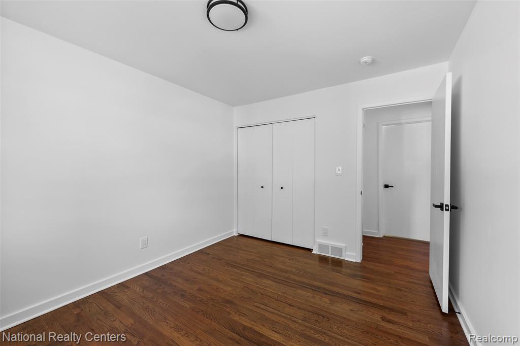 27736 Osmun Street, Madison Heights, MI 48071 — Photo 15