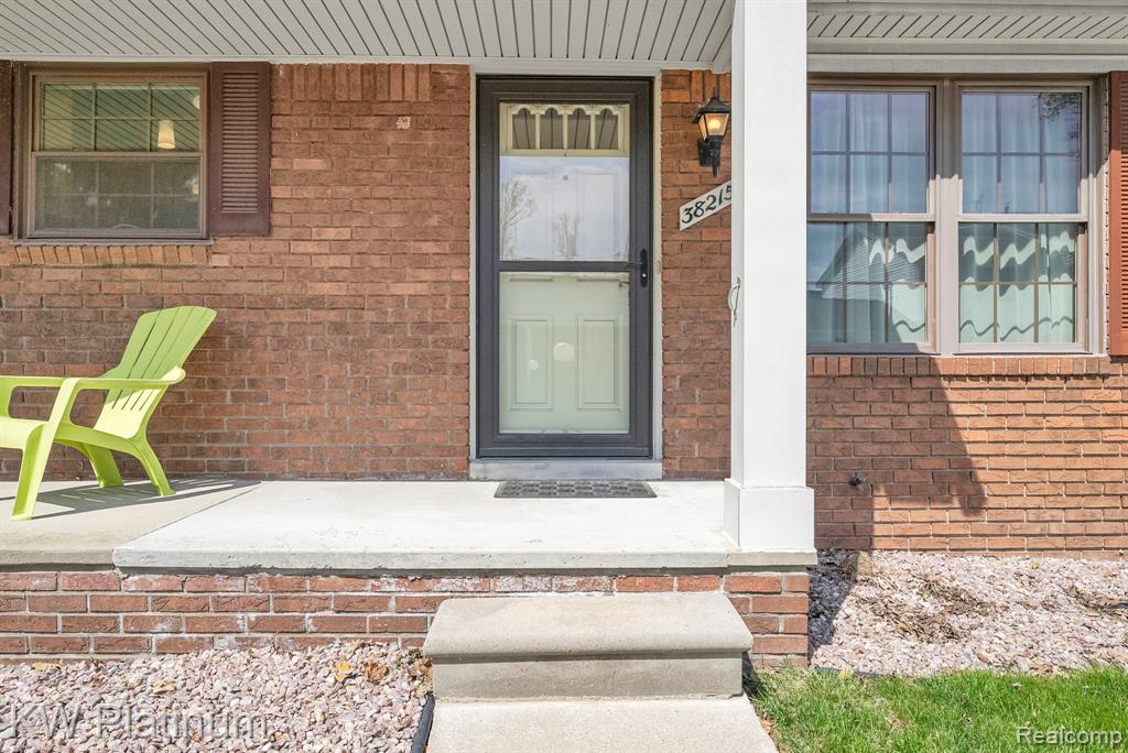 38215 Maple Forest Boulevard E, Harrison Township, MI — Photo 6