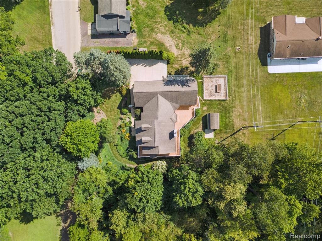 7127 Perry Lake Road, Clarkston, MI — Photo 69