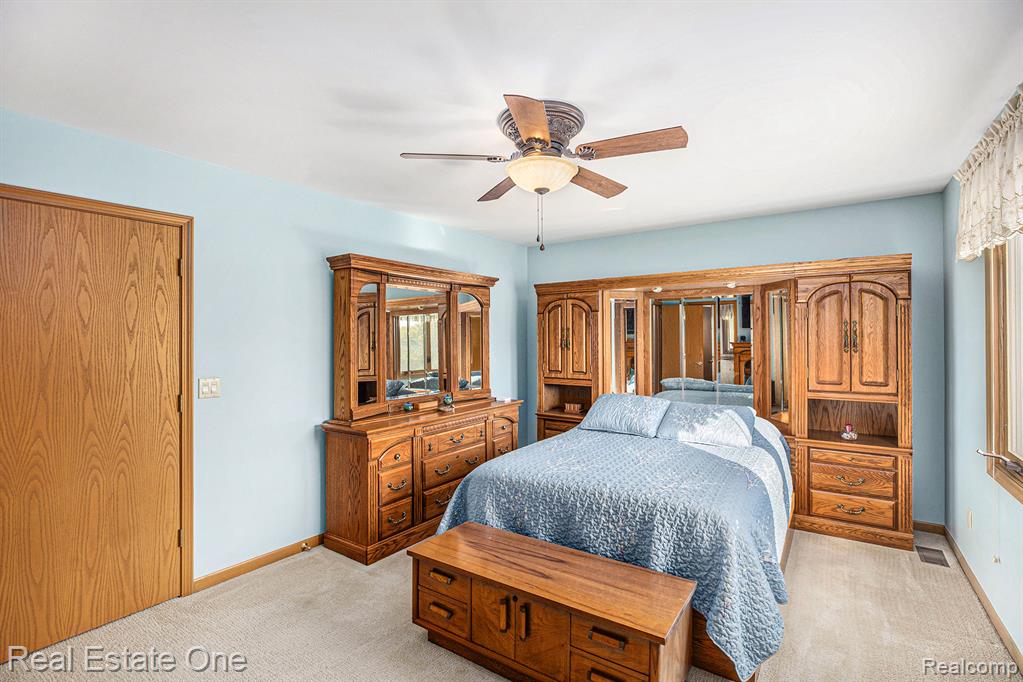 5208 Crowfoot Drive, Troy, MI 48085 — Photo 14