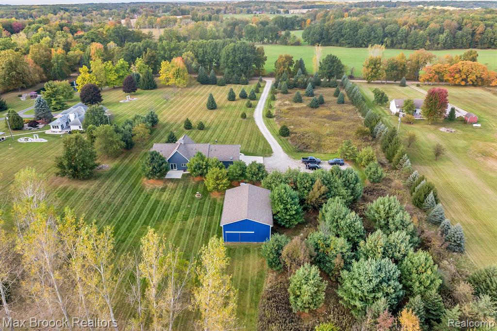 6300 HAZARD Road, Fenton, MI 48430 — Photo 39