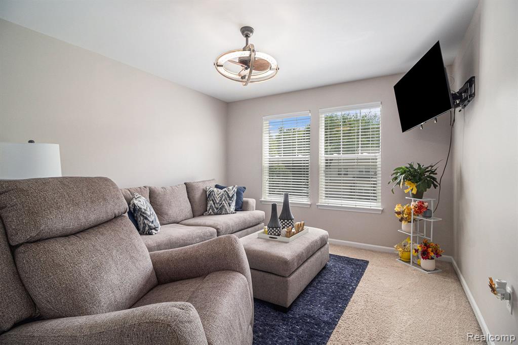 15893 PEBBLEBROOK Drive, Van Buren, MI 48111 — Photo 25