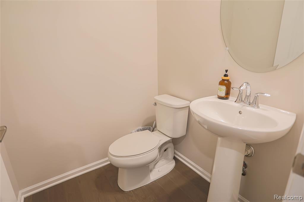 13101 Valencia Drive, Utica, MI 48315 — Photo 52