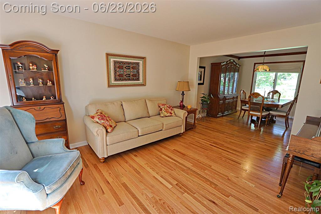 9391 Mayflower Court, Plymouth, MI 48170 — Photo 4