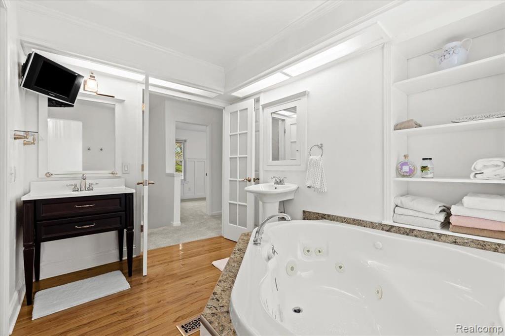 45273 Yorkshire Drive, Novi, MI — Photo 23