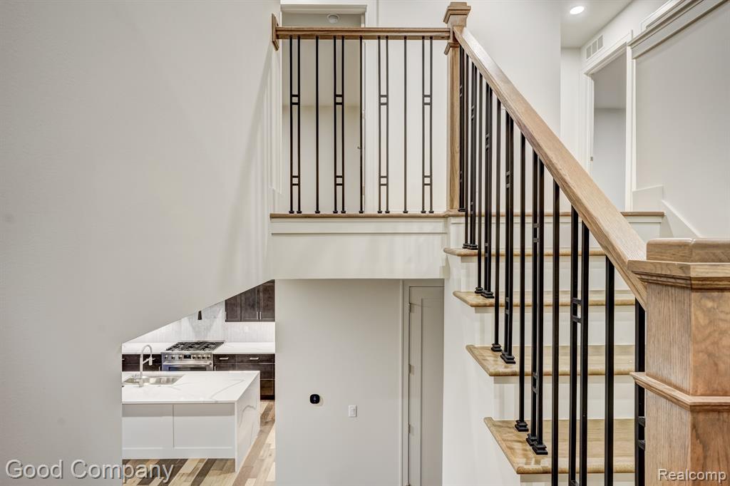 812 Irving Avenue, Royal Oak, MI 48067 — Photo 36