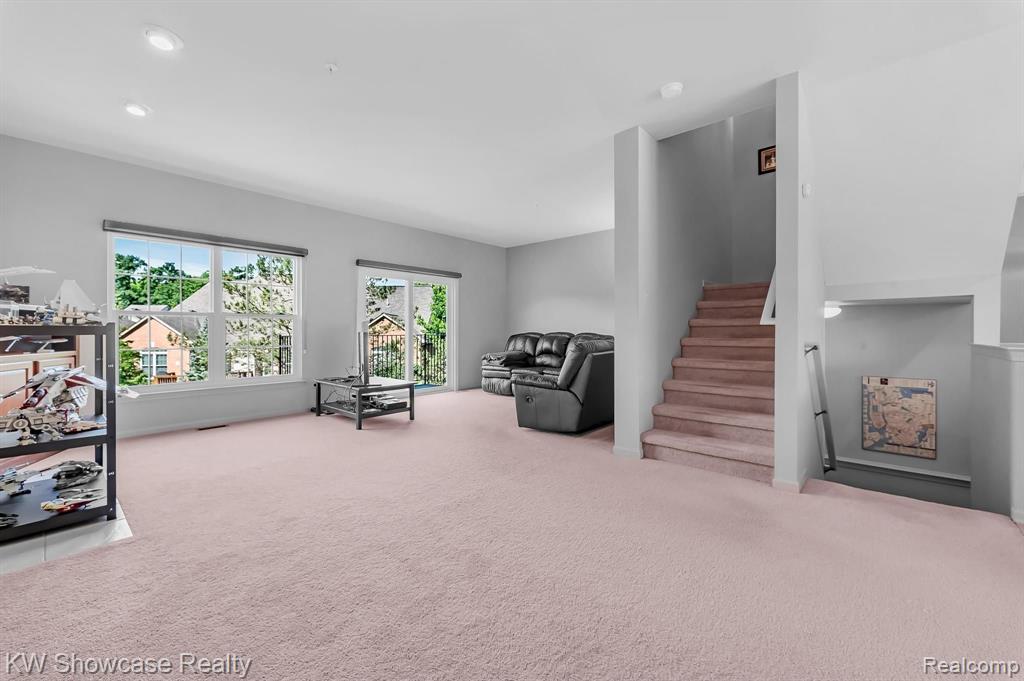 432 CHERRY ORCHARD Road, Canton, MI 48188 — Photo 36