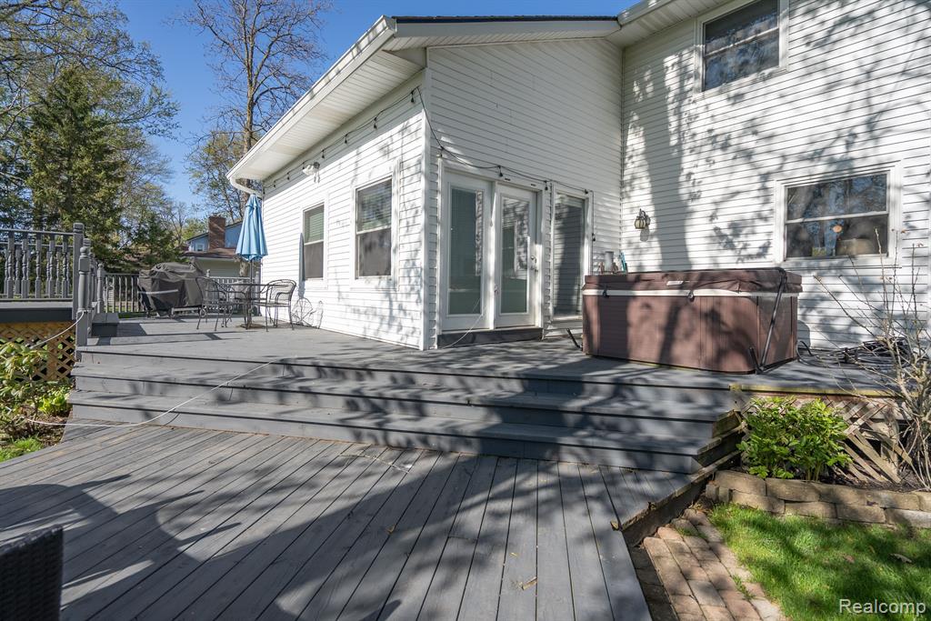 472 CENTRAL Street, Marysville, MI 48040 — Photo 4
