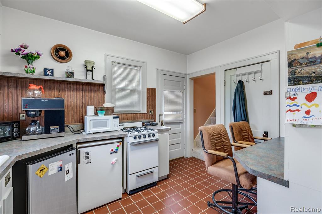 7830 Summers Street, Utica, MI 48317 — Photo 9