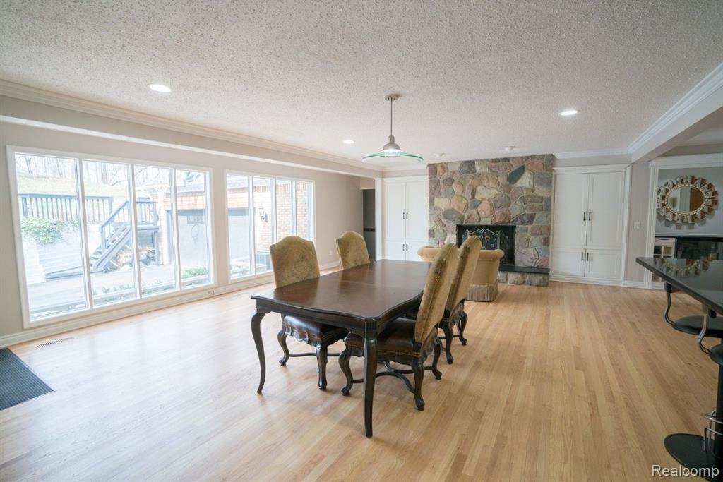 45778 FERMANAGH Drive, Northville, MI 48168 — Photo 27