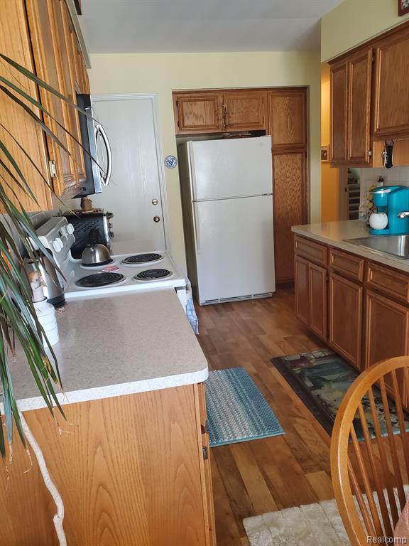 1469 DOVER Hill N, Unit 53, Walled Lake, MI 48390 — Photo 10