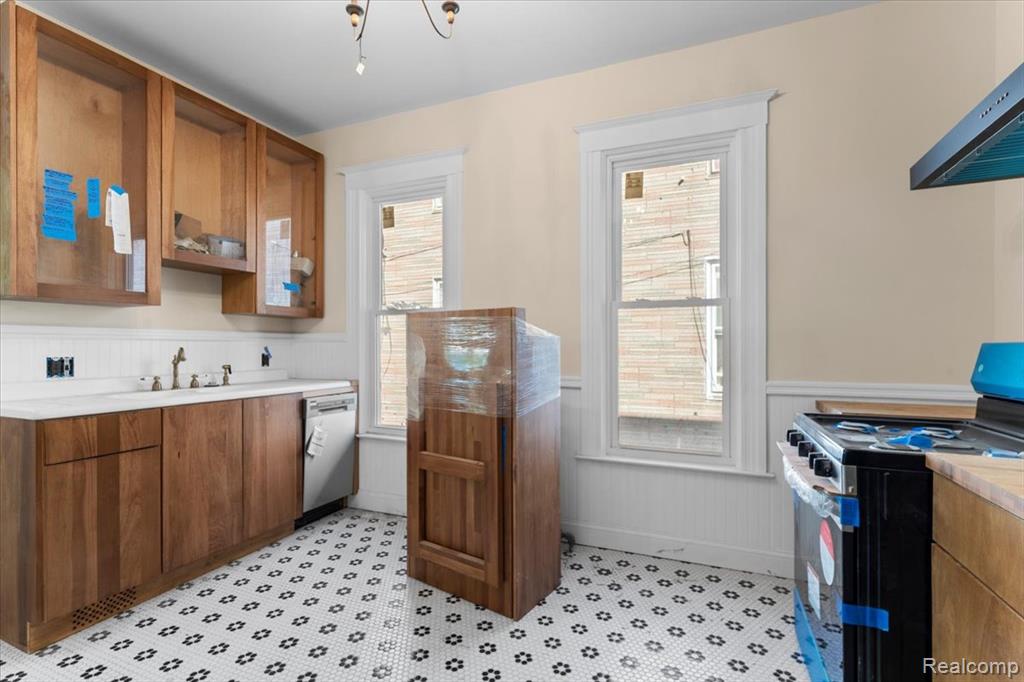 2003 Clarkdale Street, Detroit, MI 48209 — Photo 15