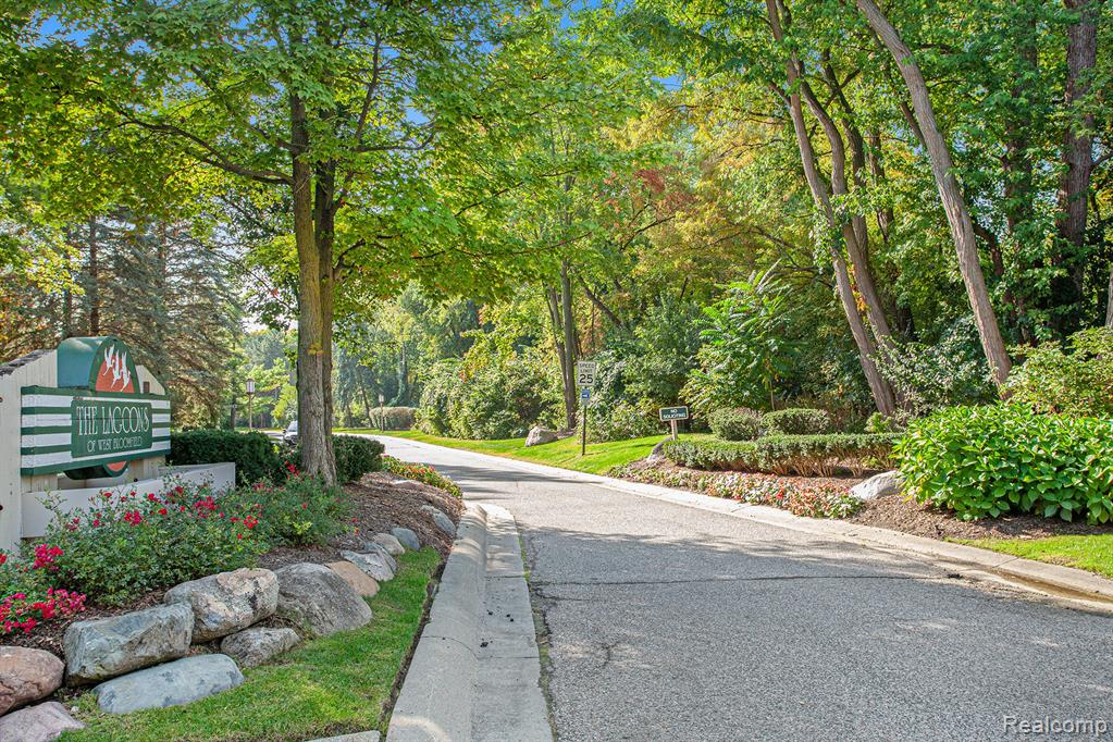 6830 Heron Point, West Bloomfield, MI 48323 — Photo 42
