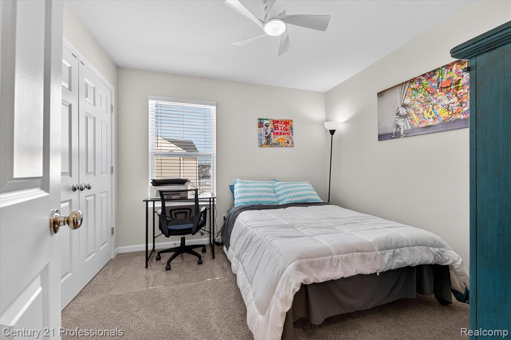 54407 Heron Circle, New Baltimore, MI 48047 — Photo 37