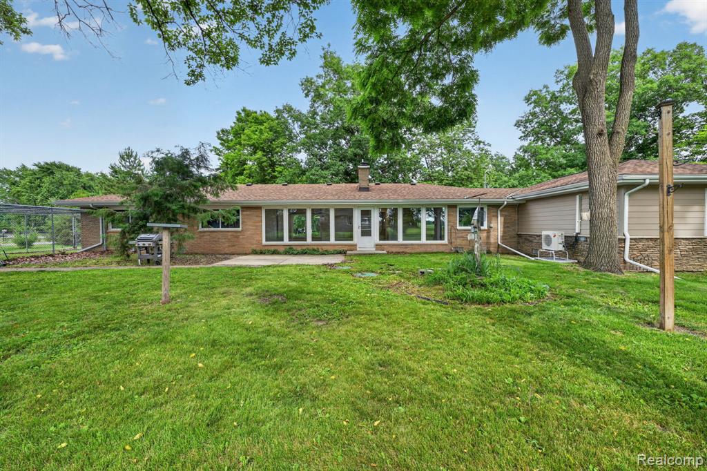 4877 Orchard Lane, Owosso, MI 48867 — Photo 48