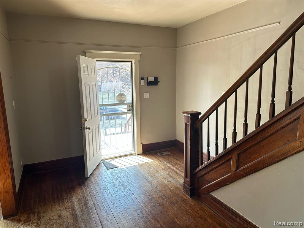 4132 SEMINOLE Street, Detroit, MI 48214 — Photo 3