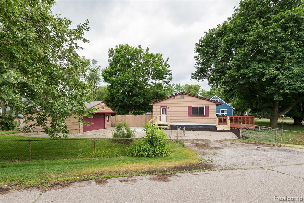 658 Kansas Avenue, Ypsilanti, MI 48198 — Photo 14