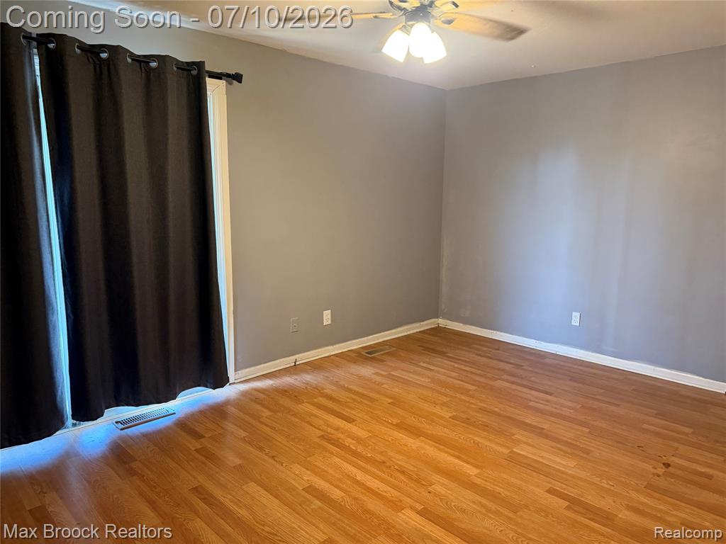 7094 Jenerous Drive, Center Line, MI 48015 — Photo 6
