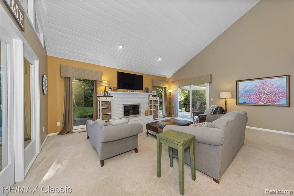 20540 Woodcreek Boulevard, Northville, MI 48167 — Photo 8