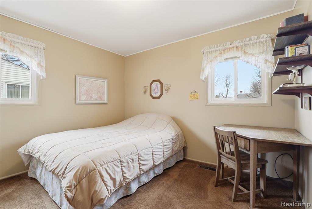 5221 Worchester Drive, Swartz Creek, MI 48473 — Photo 14