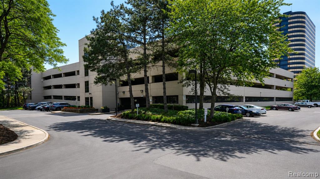 5000 Town Center, Southfield, MI 48075 — Photo 13