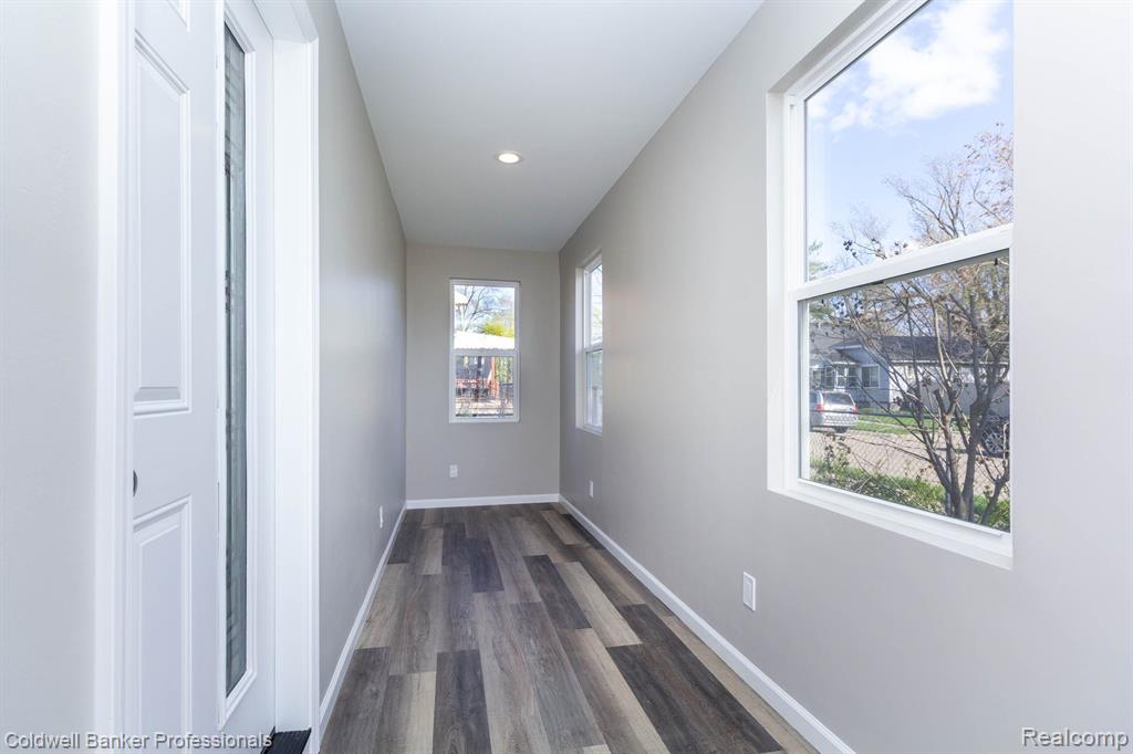 8237 PACKARD Avenue, Warren, MI 48089 — Photo 5