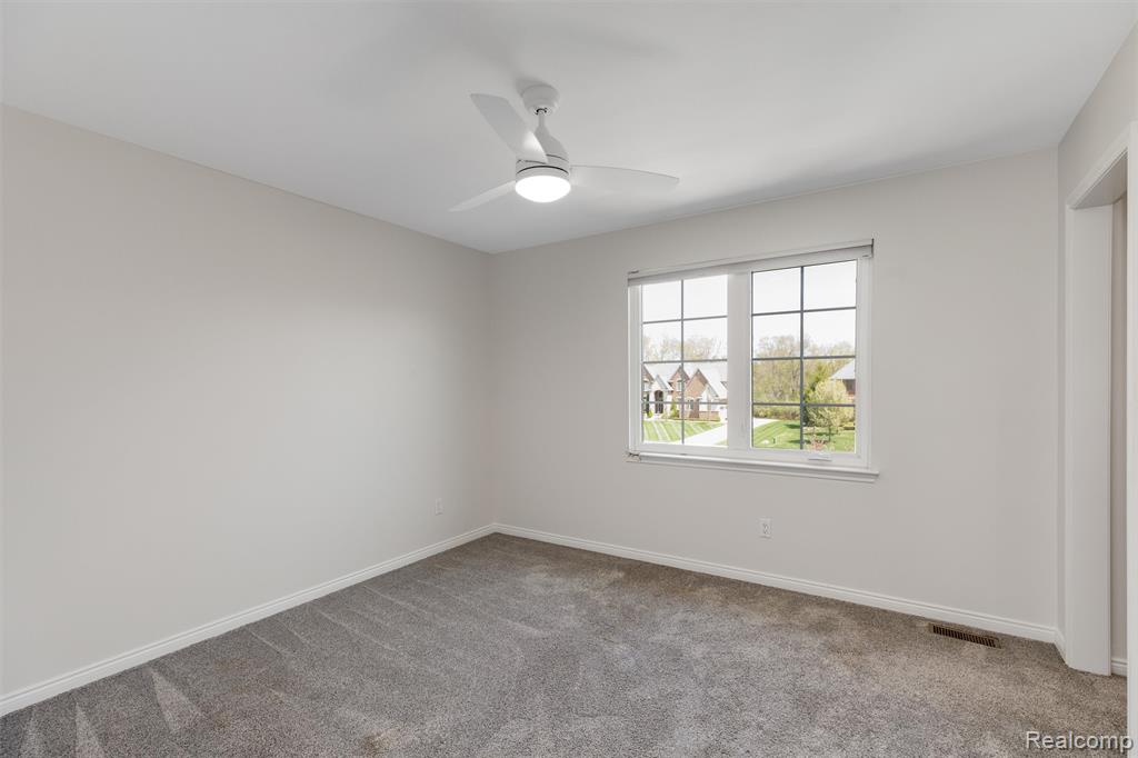 2862 Bay Hill Court, Oakland, MI — Photo 31