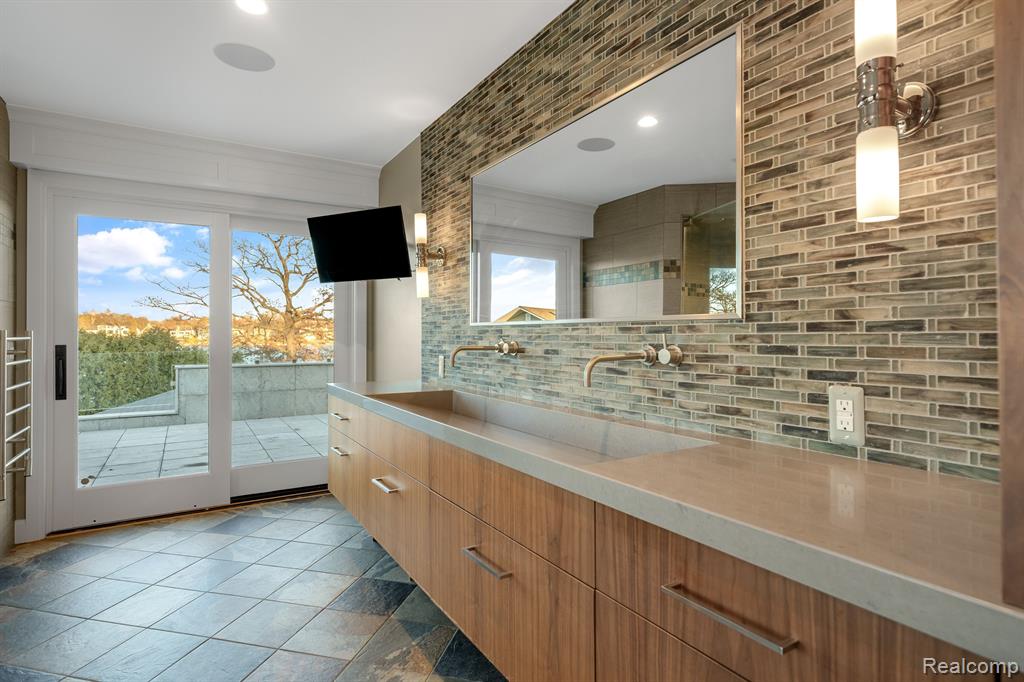 4190 AQUARINA Street, Waterford, MI 48329 — Photo 32