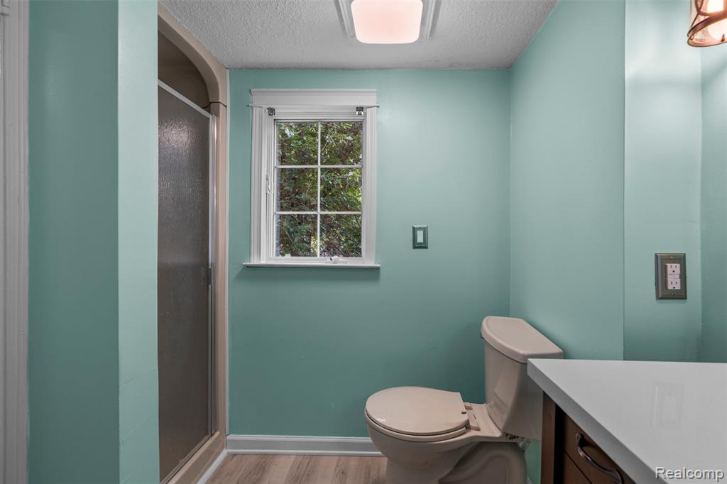 190 Riverside Drive, Mount Clemens, MI 48043 — Photo 15