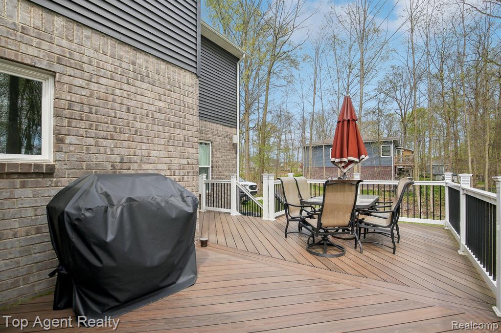 59419 DEER HAVEN Drive, South Lyon, MI 48178 — Photo 31