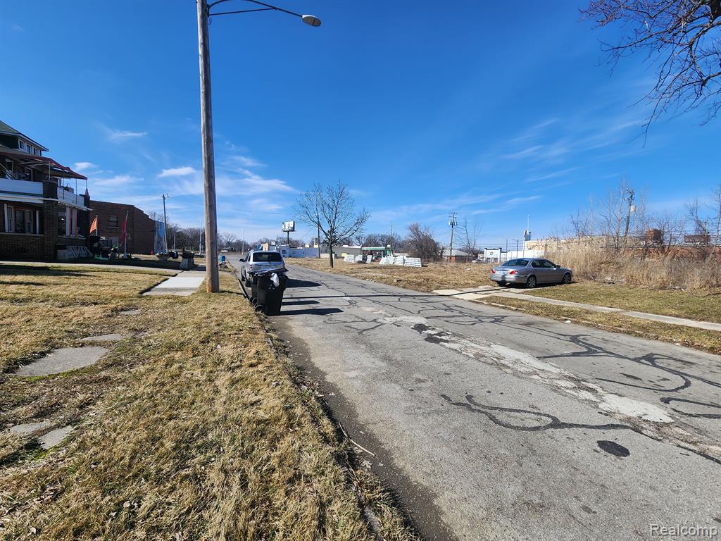 707 W BRENTWOOD Street, Highland Park, MI 48203 — Photo 3